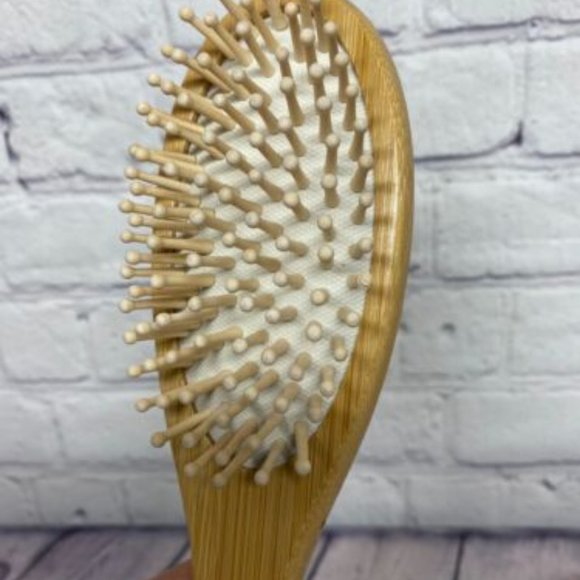 Bamboo Hairbrush Eco Friendly Laser Engraved Sustainability - Bee Pattern ID-2-1 - Picture 2 of 5